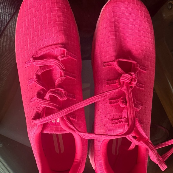 Nobull Woman’s Pink Athletic Sneakers Size 9.5 - Picture 2 of 4